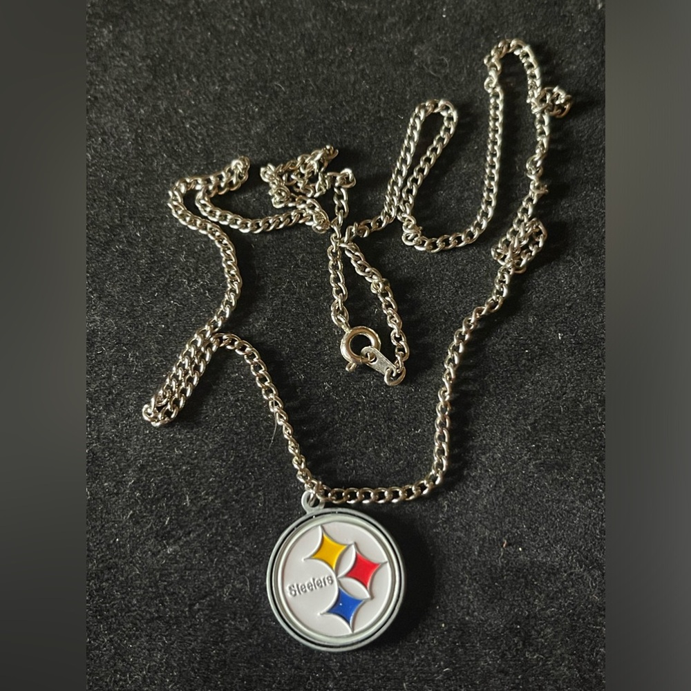 90s Long Steelers Pendant Necklace